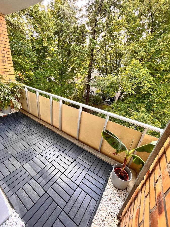 01 Bedroom In Mitte-Up To 5 People-Private Free Parking Берлин Экстерьер фото