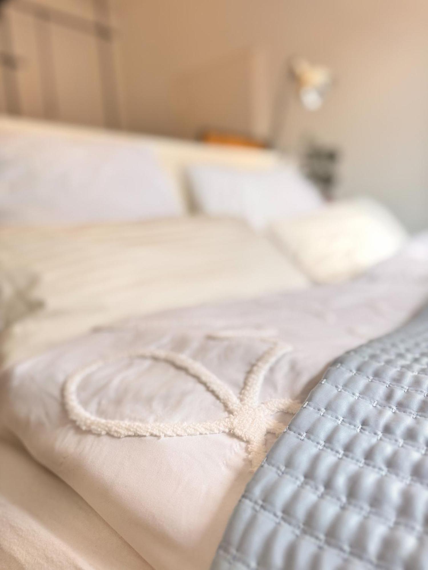 01 Bedroom In Mitte-Up To 5 People-Private Free Parking Берлин Экстерьер фото