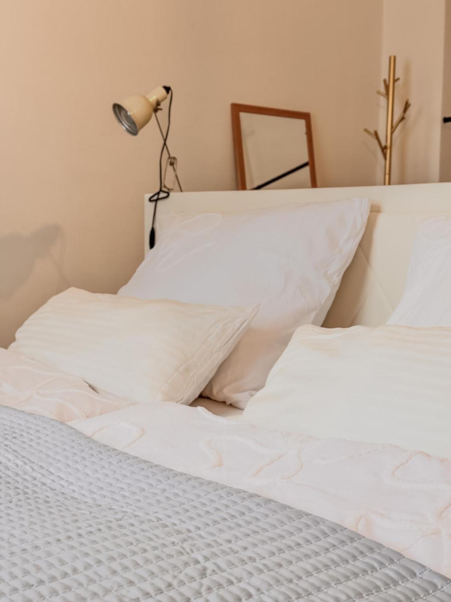 01 Bedroom In Mitte-Up To 5 People-Private Free Parking Берлин Экстерьер фото